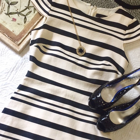 J. Crew Dresses & Skirts - J. Crew Suiting double stripe cap sleeve dress
